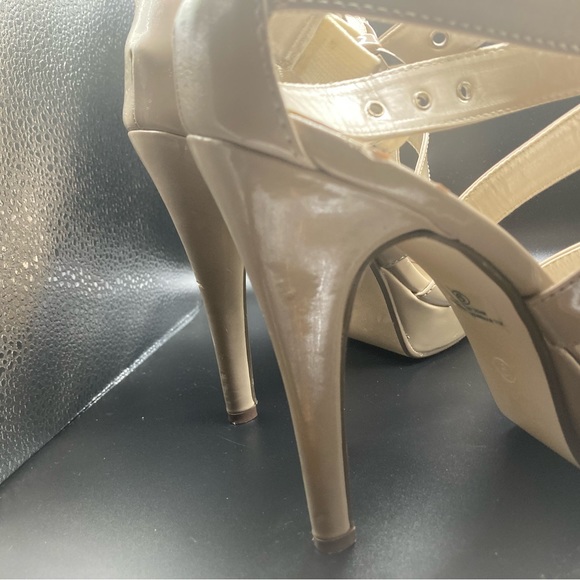 Paprika Tan size 9 open toe heels shoe with straps - Picture 9 of 12